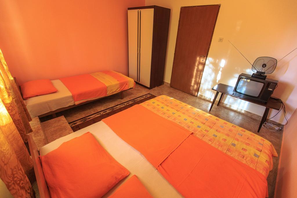 Apartments Vitic Сутоморе Стая снимка