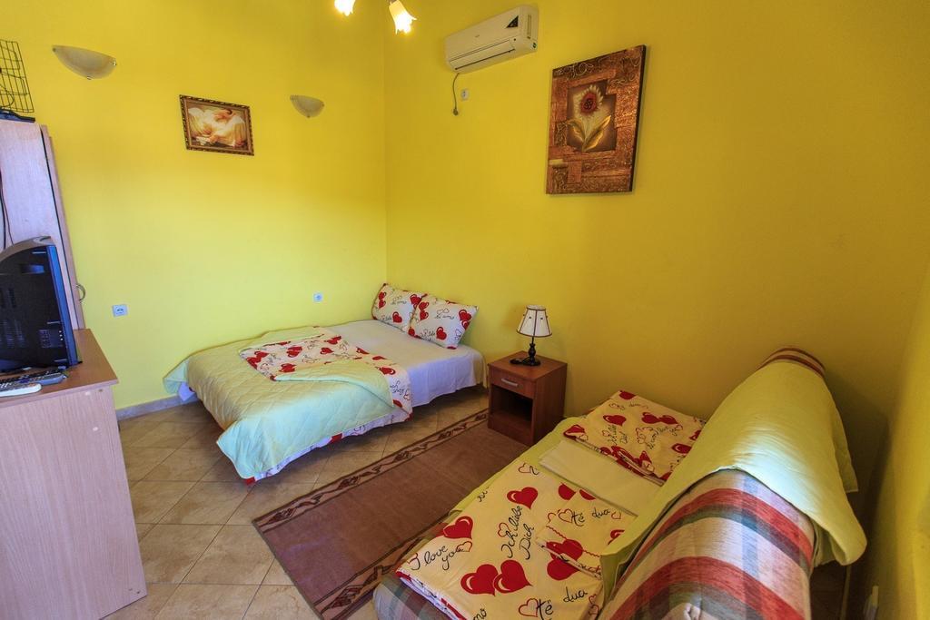 Apartments Vitic Сутоморе Стая снимка