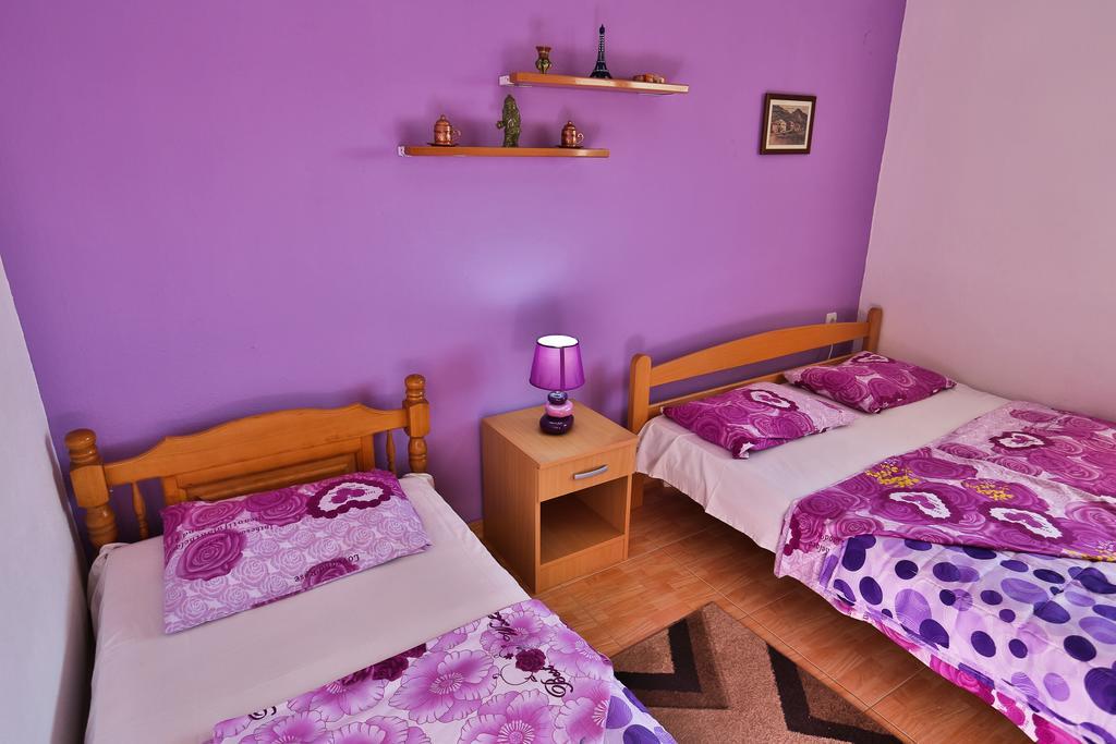 Apartments Vitic Сутоморе Стая снимка
