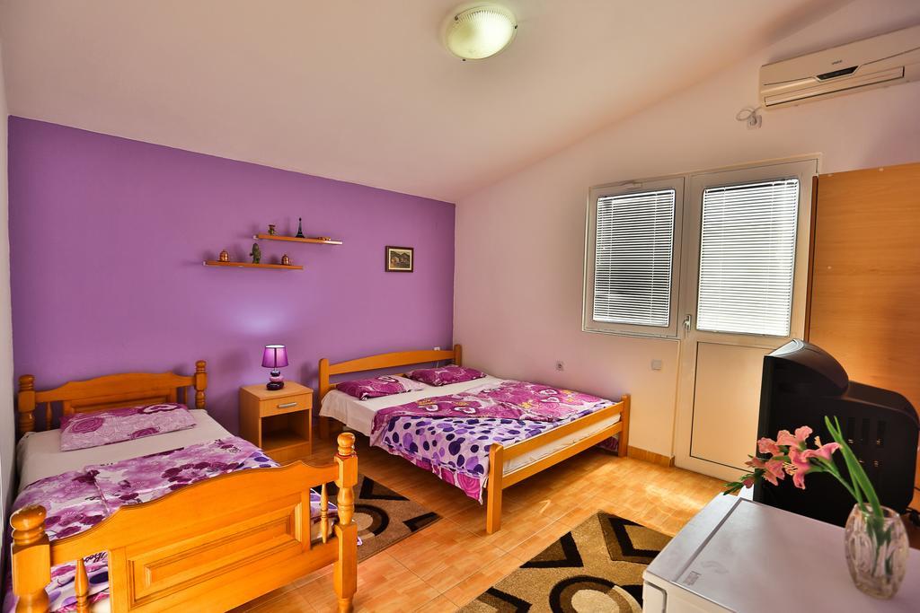 Apartments Vitic Сутоморе Стая снимка