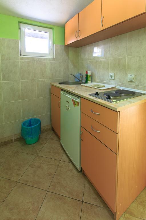 Apartments Vitic Сутоморе Стая снимка