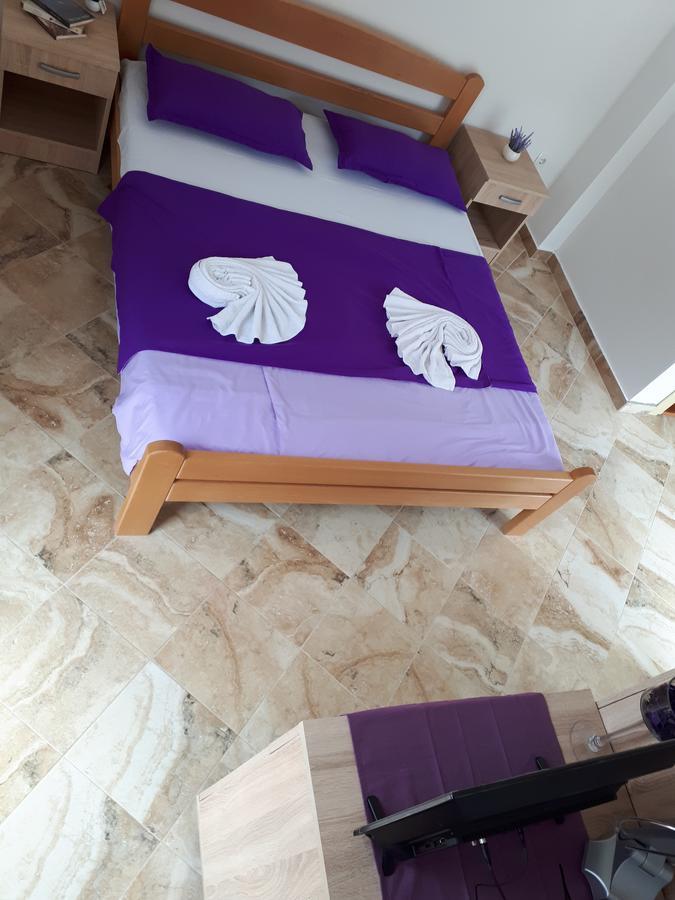 Apartments Vitic Сутоморе Екстериор снимка