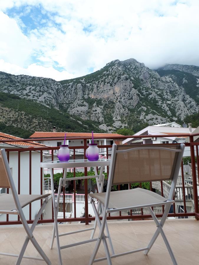 Apartments Vitic Сутоморе Екстериор снимка