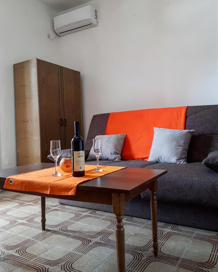 Apartments Vitic Сутоморе Екстериор снимка